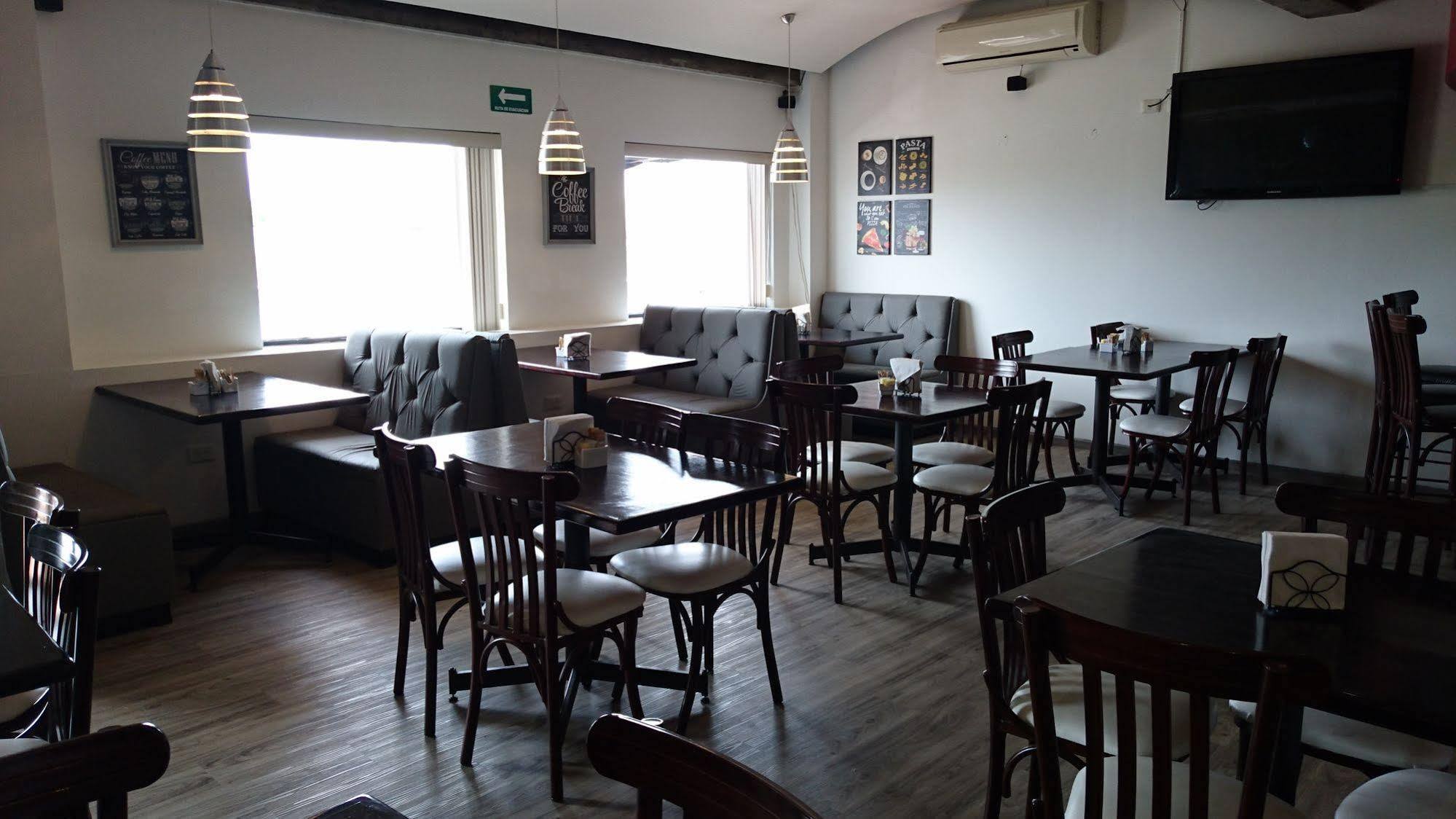 Hotel Nuvo Saltillo Zewnętrze zdjęcie