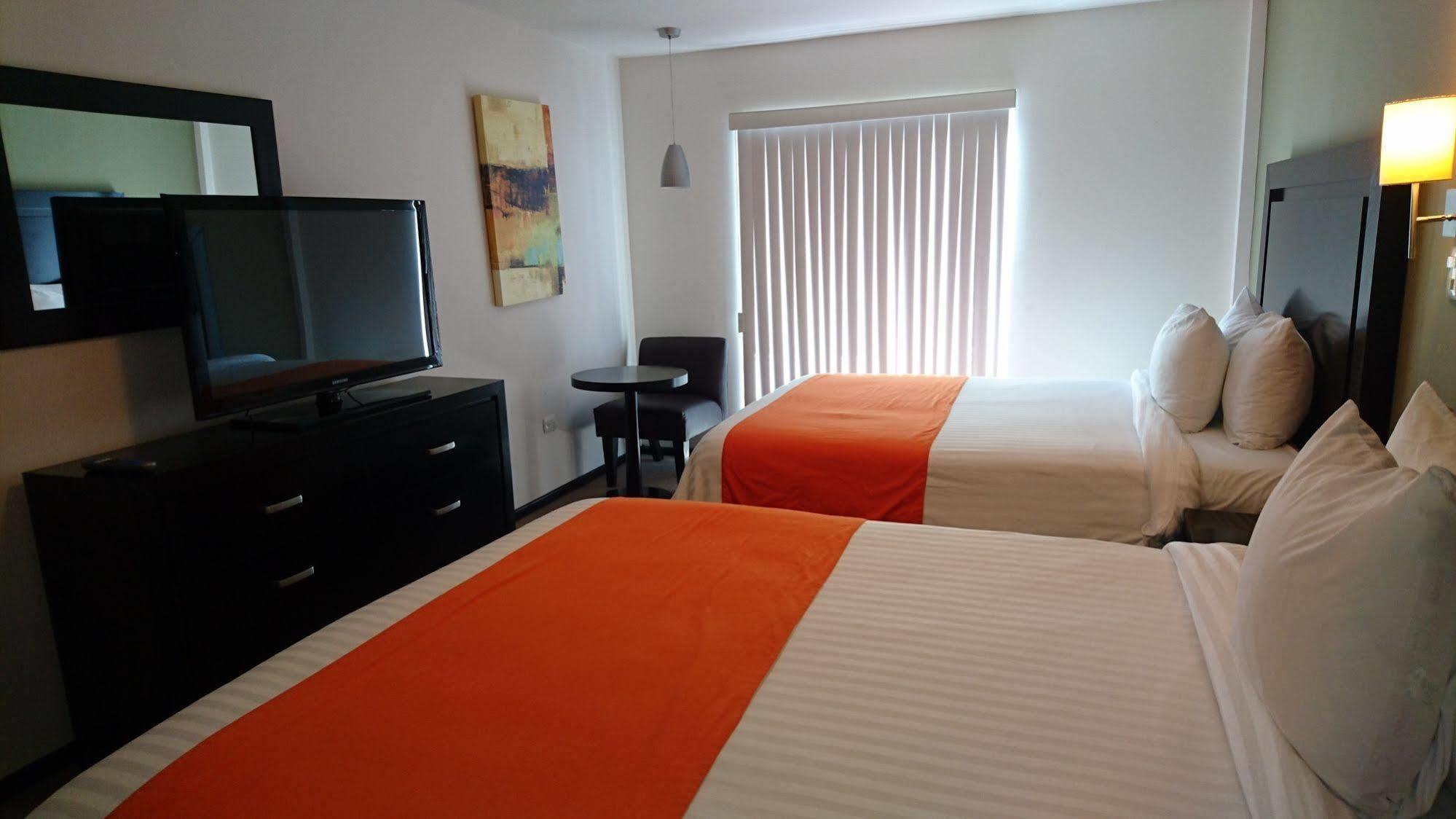 Hotel Nuvo Saltillo Zewnętrze zdjęcie