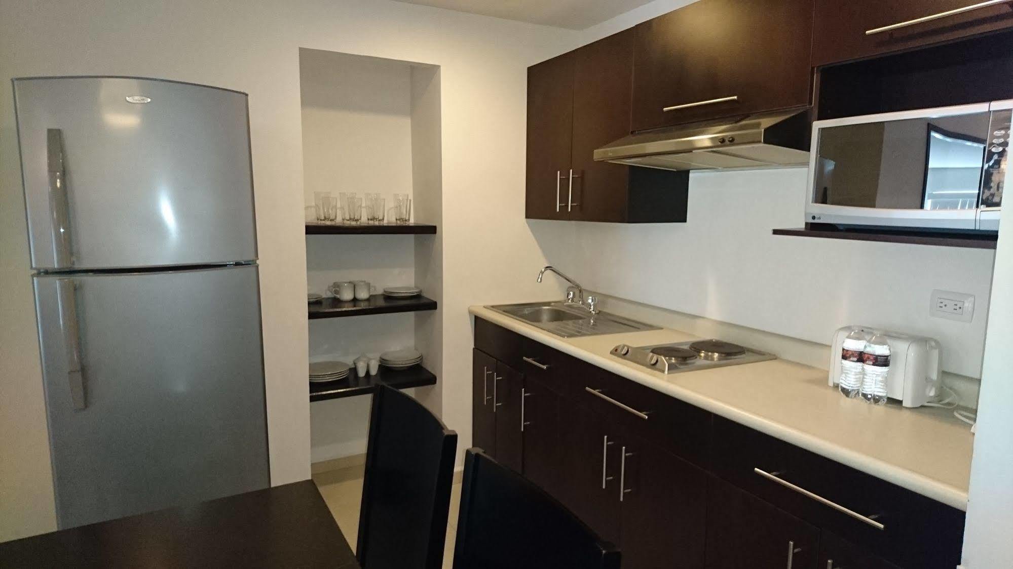 Hotel Nuvo Saltillo Zewnętrze zdjęcie